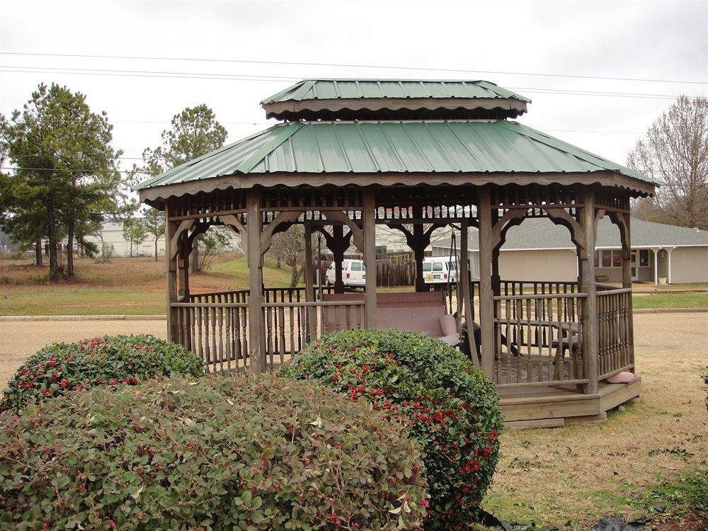 Super 8 By Wyndham Prattville Montgomery Eksteriør billede